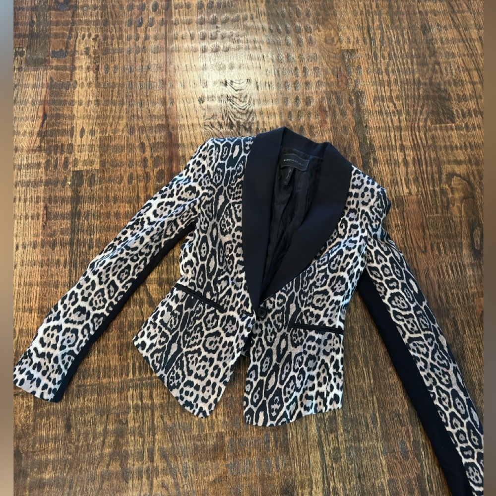 Bcbg maxazria Bowie leopard print short tuxedo jacket